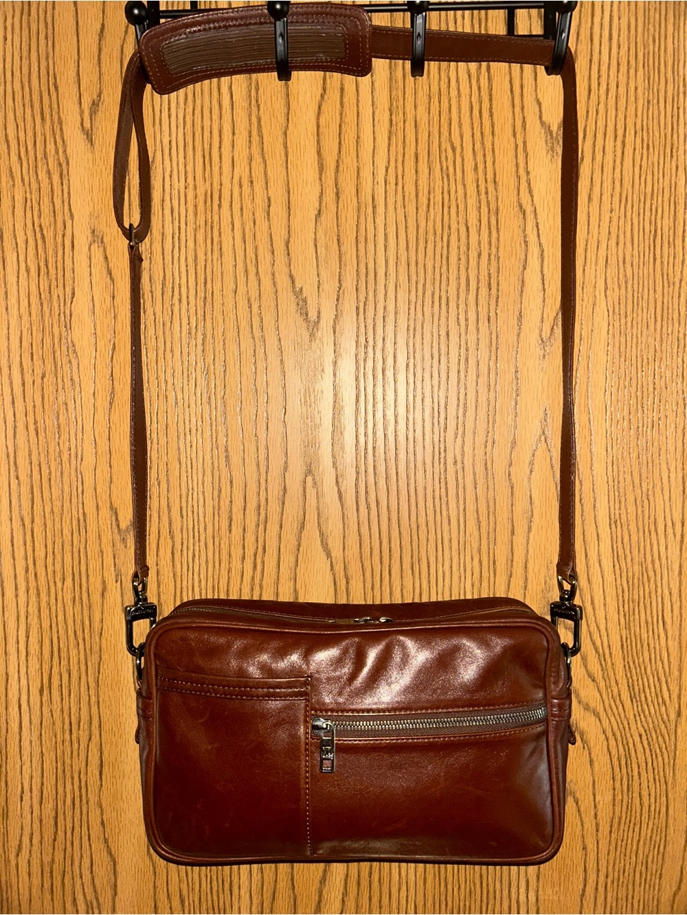 Louis Vuitton crossbody monogram Café defile Irvington bag